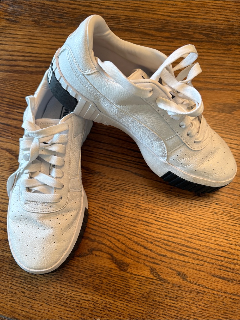PUMA Cali White Leather Platform Sneakers Women’s 9 EU 40